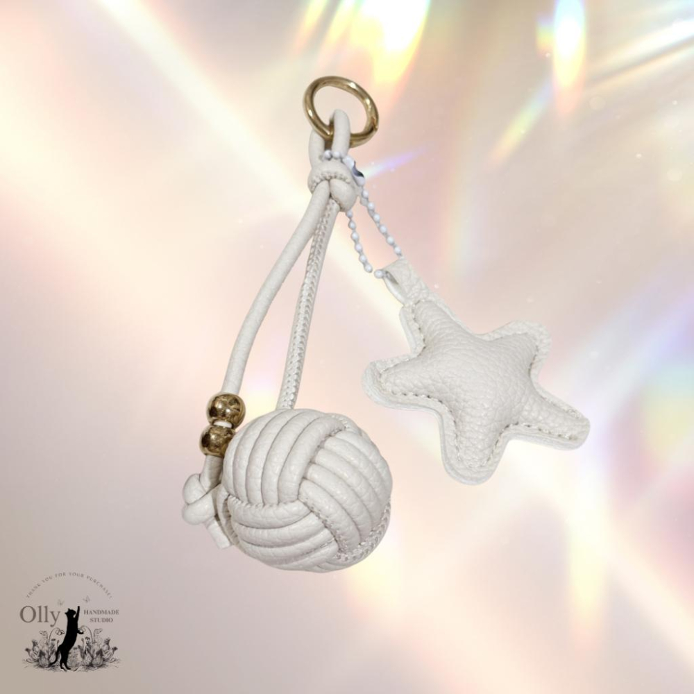 【Olly】Starlight Knitball Charm 星光暖球皮革吊飾 鑰匙圈 包掛 聖誕禮物 生日禮物 交換禮-細節圖3