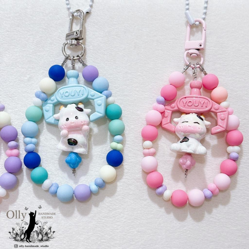 【Olly】奶牛夾心機 鑰匙圈  吊飾 門扣 包掛 乳牛 繽紛 生日禮物 閨蜜禮物 交換禮物 掛飾 生肖-細節圖5