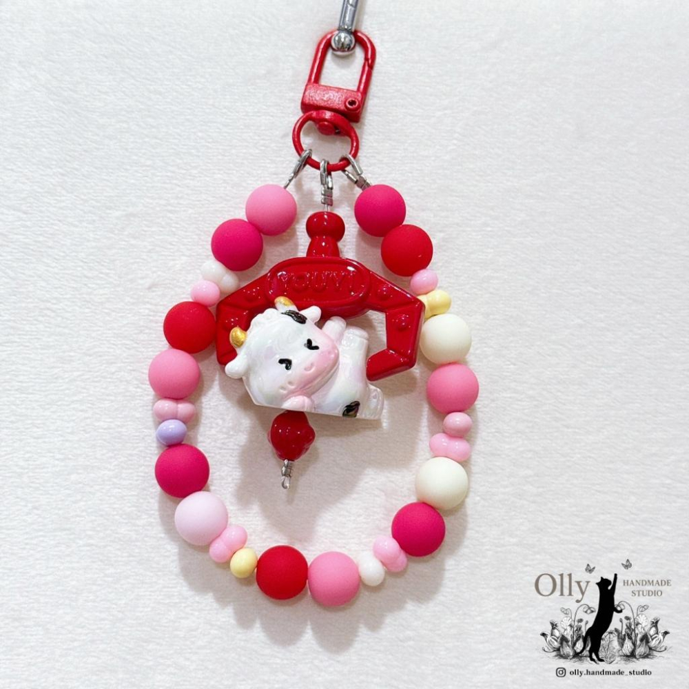 【Olly】奶牛夾心機 鑰匙圈  吊飾 門扣 包掛 乳牛 繽紛 生日禮物 閨蜜禮物 交換禮物 掛飾 生肖-細節圖8
