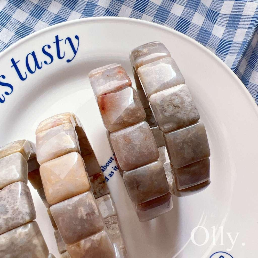 【Olly】珊瑚玉手排【小正方玉化潤透】彈性手排 手鍊 手環 菊花石 珊瑚玉 生日禮物 交換禮物 聖誕節 收藏 JG-細節圖3