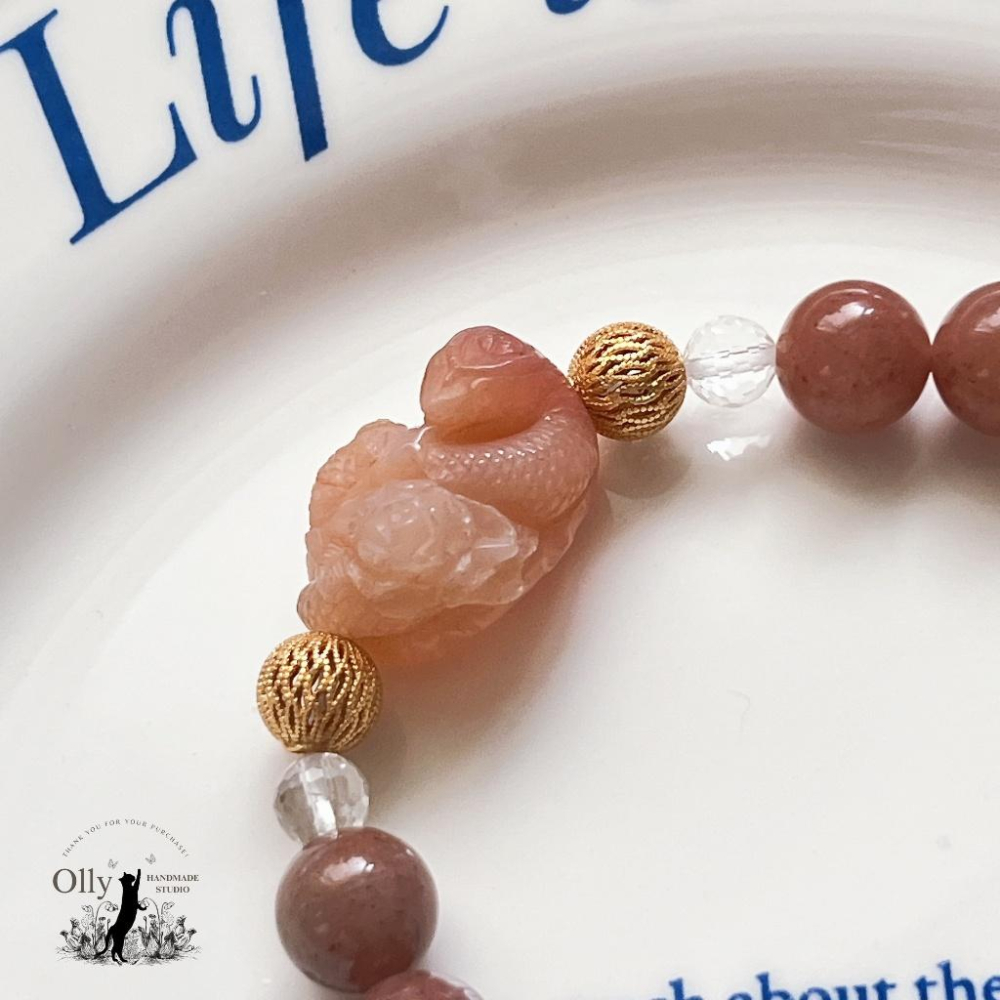 【Olly】設計款【蛇影花香】金絲玉 (草莓醬) 阿拉善 彈性手鍊 彈性手串 情人節 母親節 閨蜜 生日禮物 交換禮物-細節圖5