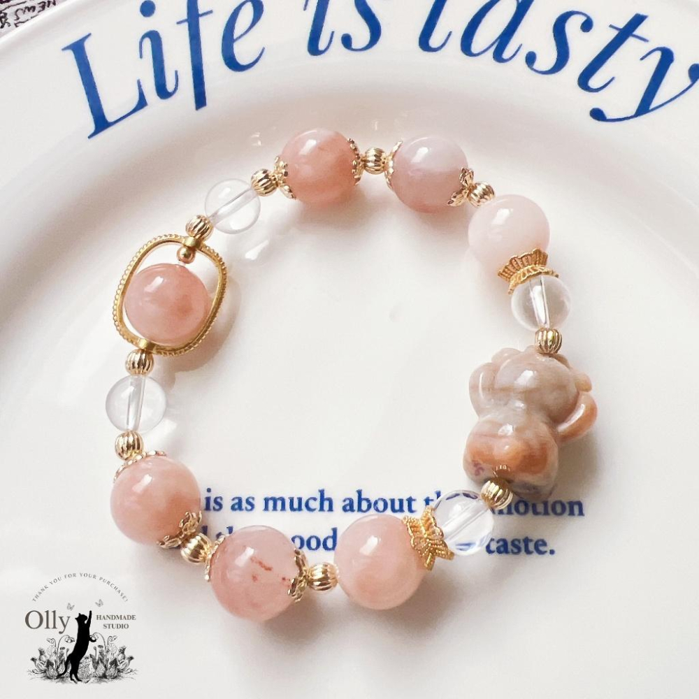 【Olly】設計款【不看不聽小熊】12mm 金絲玉 桃花釀  珊瑚玉 彈性手鍊 設計手鍊 手串 情人節 母親節 生日禮-細節圖2