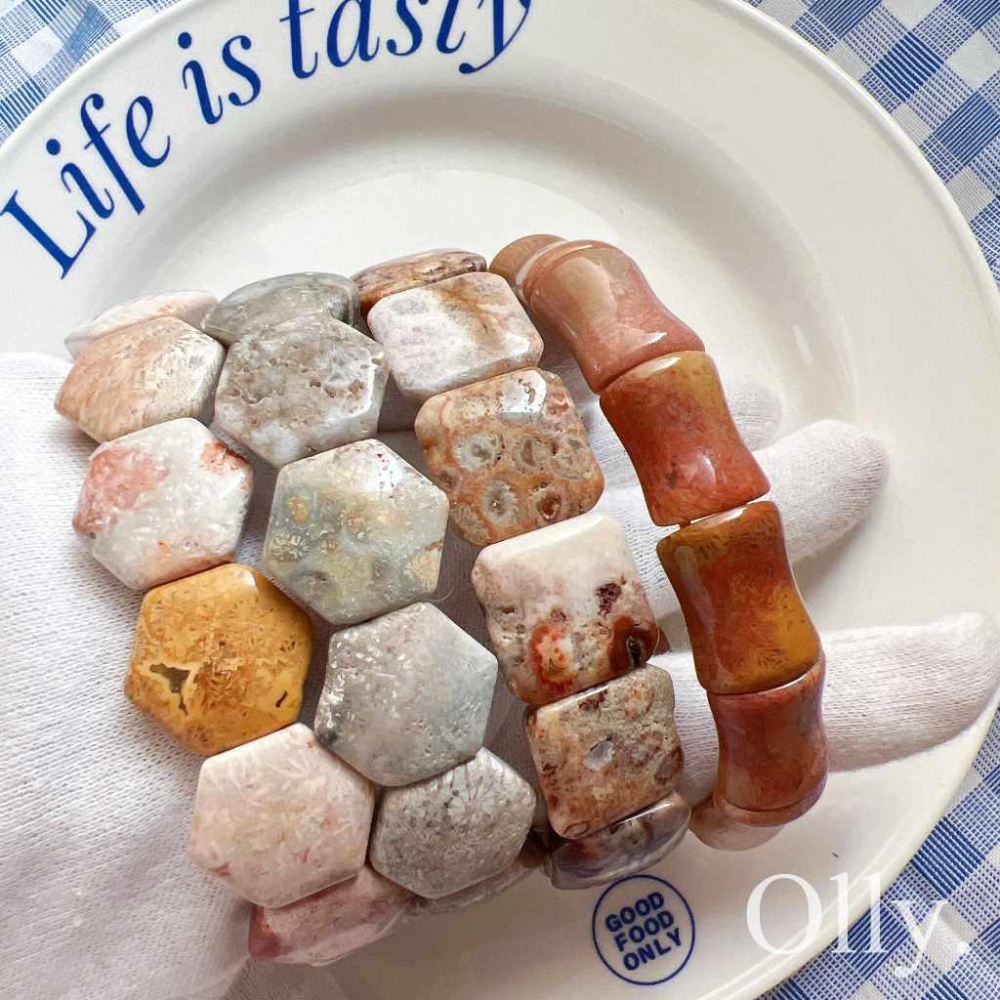 【Olly】珊瑚玉手排【顯花跳色多版型】彈性手排 手鍊 手環 菊花石 珊瑚玉 生日禮物 交換禮物 聖誕節 收藏 BU-細節圖6