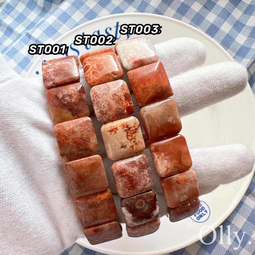 【Olly】珊瑚玉手排【濃色潤感小正方】彈性手排 手鍊 手環 菊花石 珊瑚玉 生日禮物 交換禮物 聖誕節 收藏 ST-細節圖2