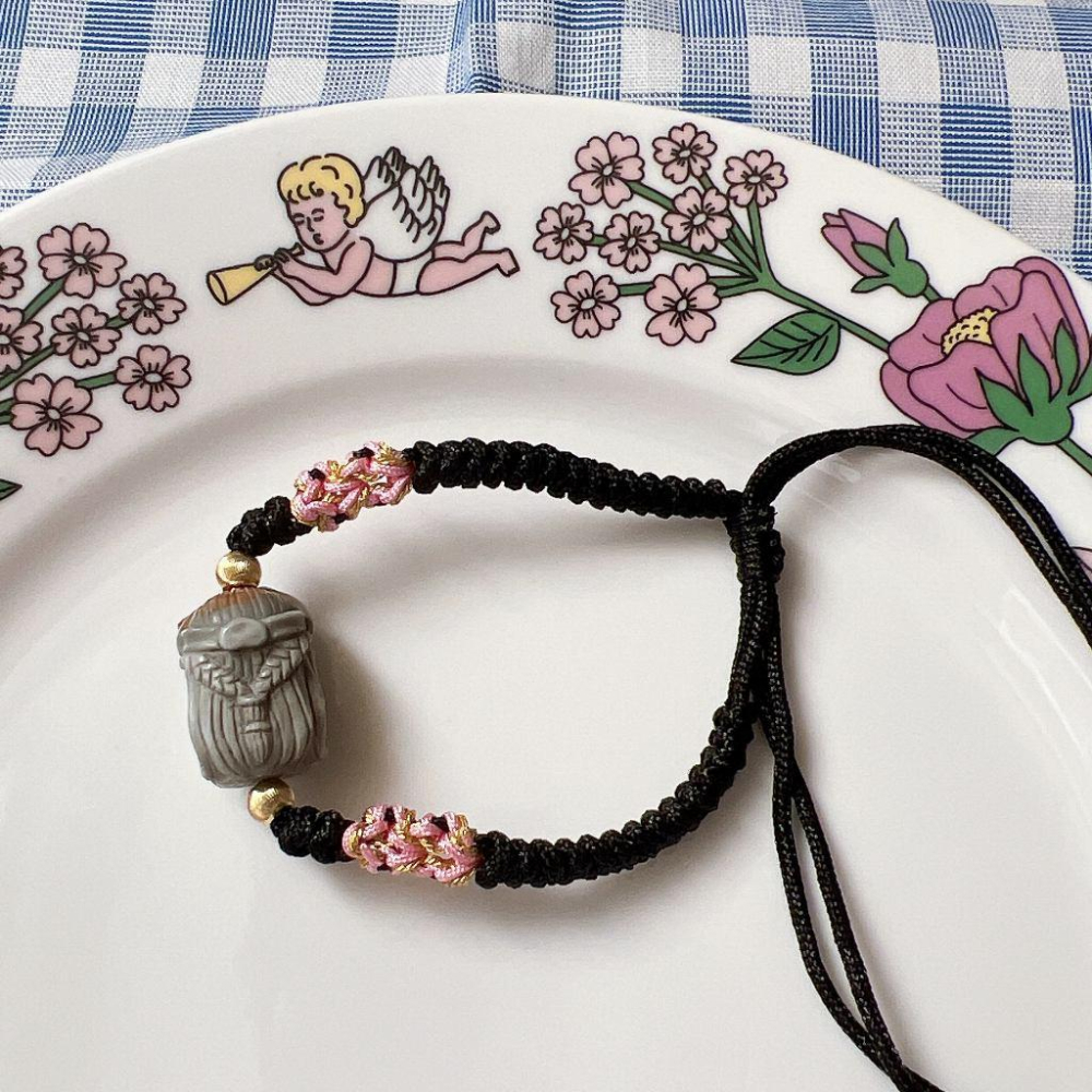 【Olly】設計款【扎基拉姆招財手繩】 西藏女財神 阿拉善可調節手繩 開運 金運 繩結手鍊 平安守護 生日禮物 情人節-細節圖2