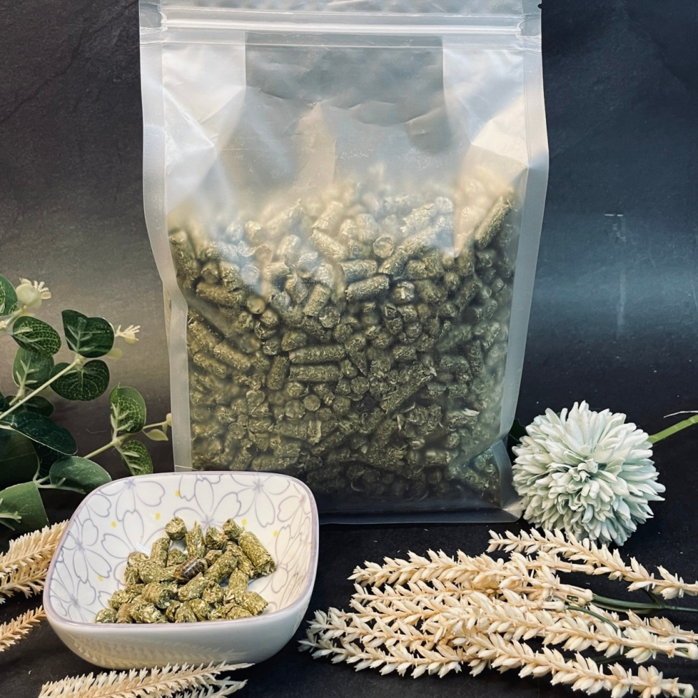 加拿大精苜蓿草粒 500g 1000g 牧草飼料 日曬草粒 小寵食物 兔子 天竺鼠 黃金鼠 倉鼠-細節圖4