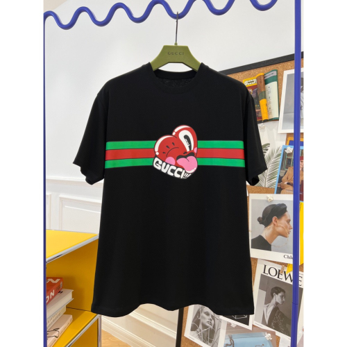 古馳 Gucci 2024早秋膠囊💊系列 💫印花T恤〰️藝術家兼插畫師Hattie Stewart的創意設計 🔜