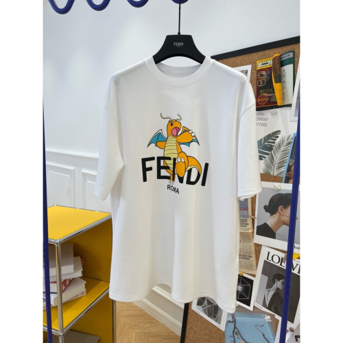 芬迪 Fendi x FRGMT x Pokémon【代購】三方聯名系列 🔜2024 龍年限定💫💫印花T恤〰️