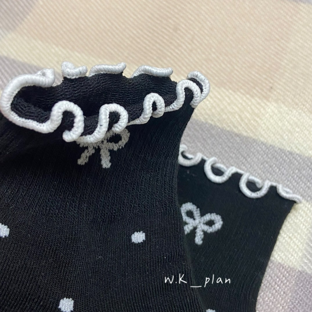 【W.K】木耳邊點點蝴蝶結踝襪-細節圖2