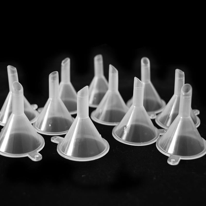 30ml量杯帶刻度 塑料 小漏斗環保材質 ，純露分裝化妝瓶分裝工具 調料瓶 DIY達人 專用-細節圖7