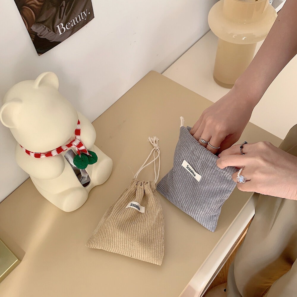 燈芯絨 素色 束口袋 旅行收納袋 列收納袋 收納 旅行收納 小物收納 束口 衛生棉袋 生理袋 化妝包 束口包-細節圖5