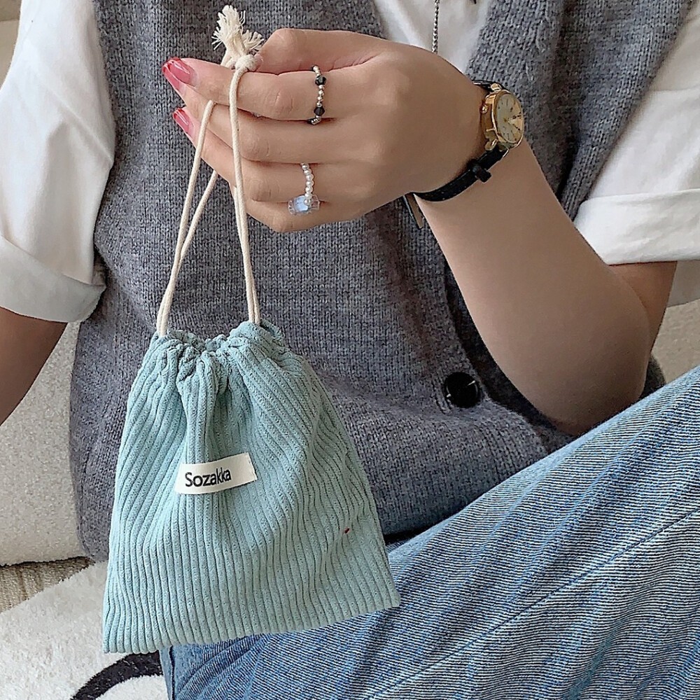 燈芯絨 素色 束口袋 旅行收納袋 列收納袋 收納 旅行收納 小物收納 束口 衛生棉袋 生理袋 化妝包 束口包-規格圖7