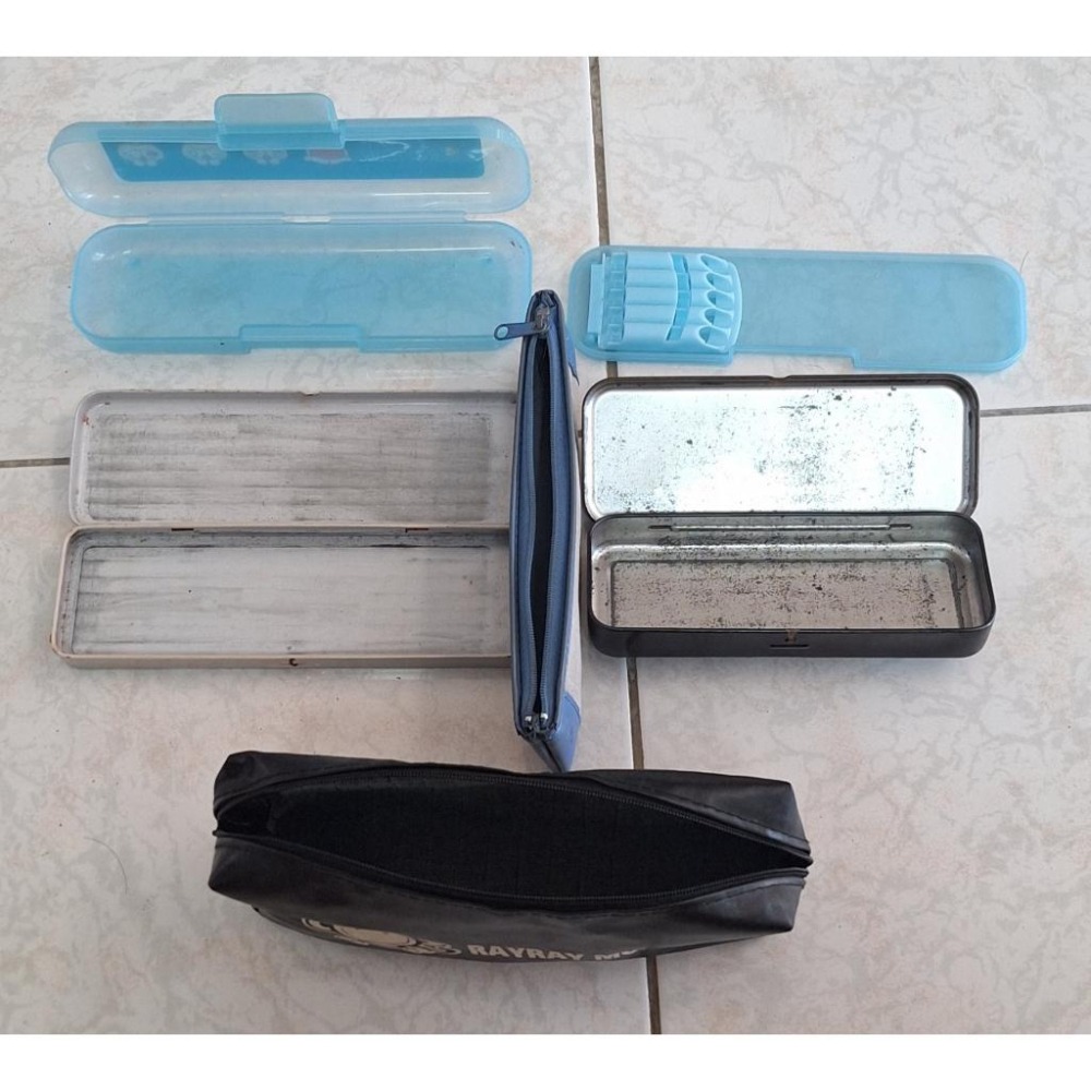 各式二手鉛筆盒 哆啦A夢 naughty panda、rayray monkey、music taurus 紅色鉛筆盒-細節圖2