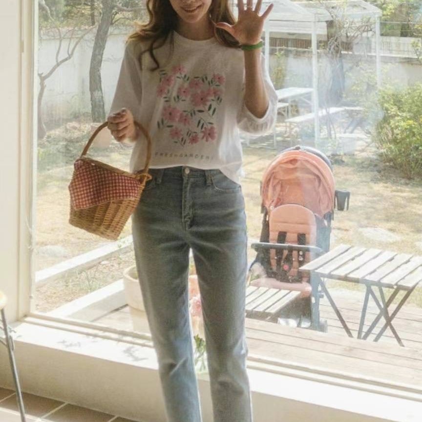 預購 正韓 小花印花五分包袖上衣-06/20截止-細節圖3