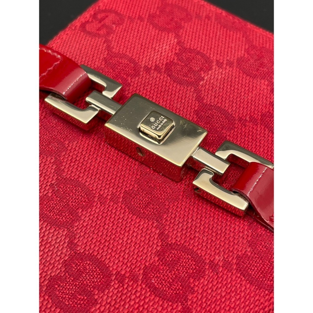 ［FUN SHOP 梵尚時尚精選］GUCCI 金屬 LOGO 扣環帆布印花 10卡紅色短夾 | 精緻品牌配件-細節圖2