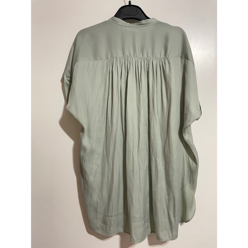 專櫃MK草綠色長版柔軟連袖襯衫/二手/38號-細節圖5