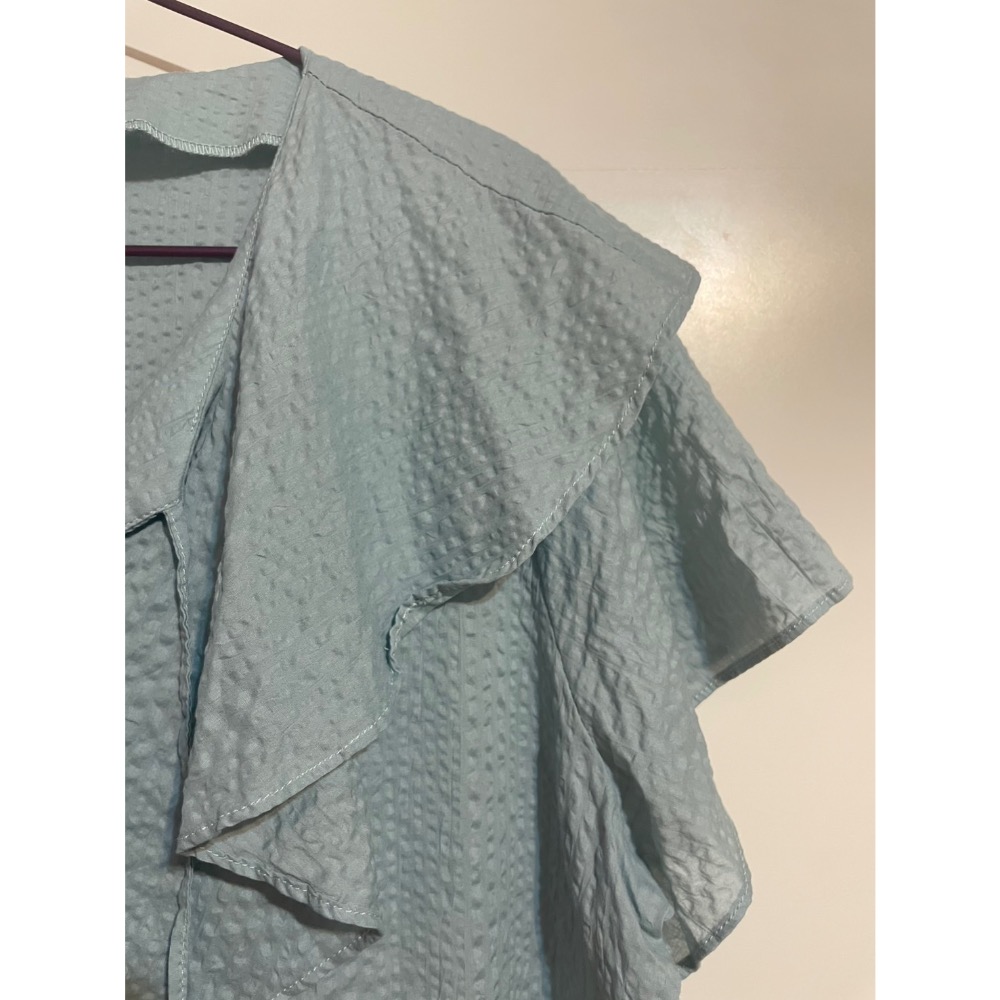專櫃MK湖綠色泡泡紗荷葉領襯衫/二手/38號-細節圖3