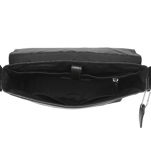 蒄家  F54771  馬車LOGO型男最愛 郵差包 素面牛皮翻蓋方型包   灰黑老花  黑-細節圖4