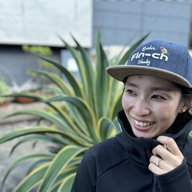 >日安路亞< Fin-ch 五色鳥 Pinta-Flat-corduroy 平簷帽、棒球帽、釣魚帽 (蒸栗色)-細節圖3