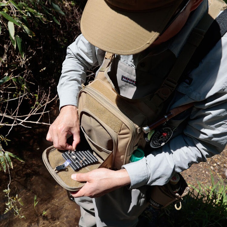 >日安路亞< LITTLE PRESENTS B-29 Chest Pack 釣魚胸包-細節圖4