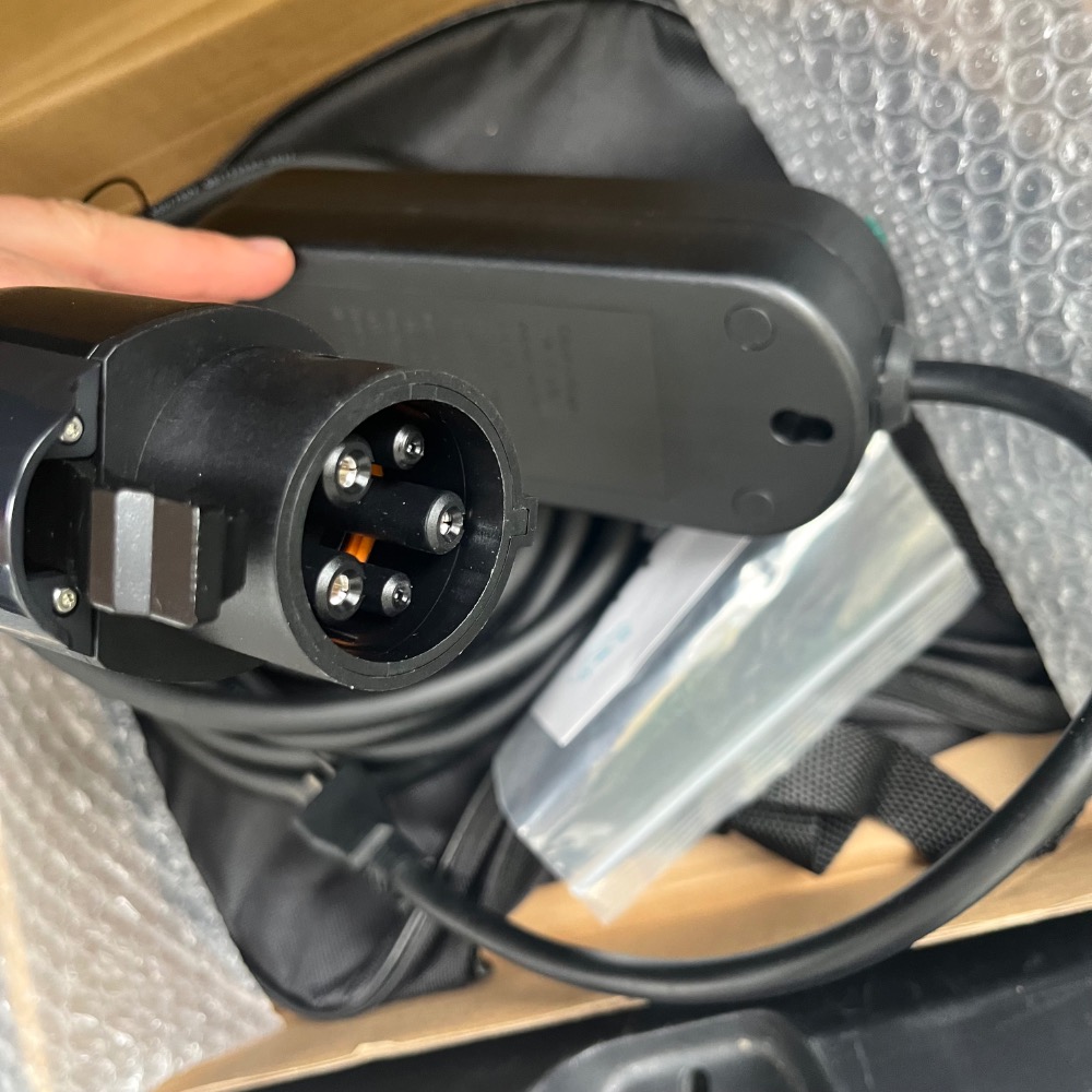 J1772 電動車充電樁 Type 1 電車交流 CCS1 慢充免接地 BMW iX iX2 i4 i5 Touring-細節圖4