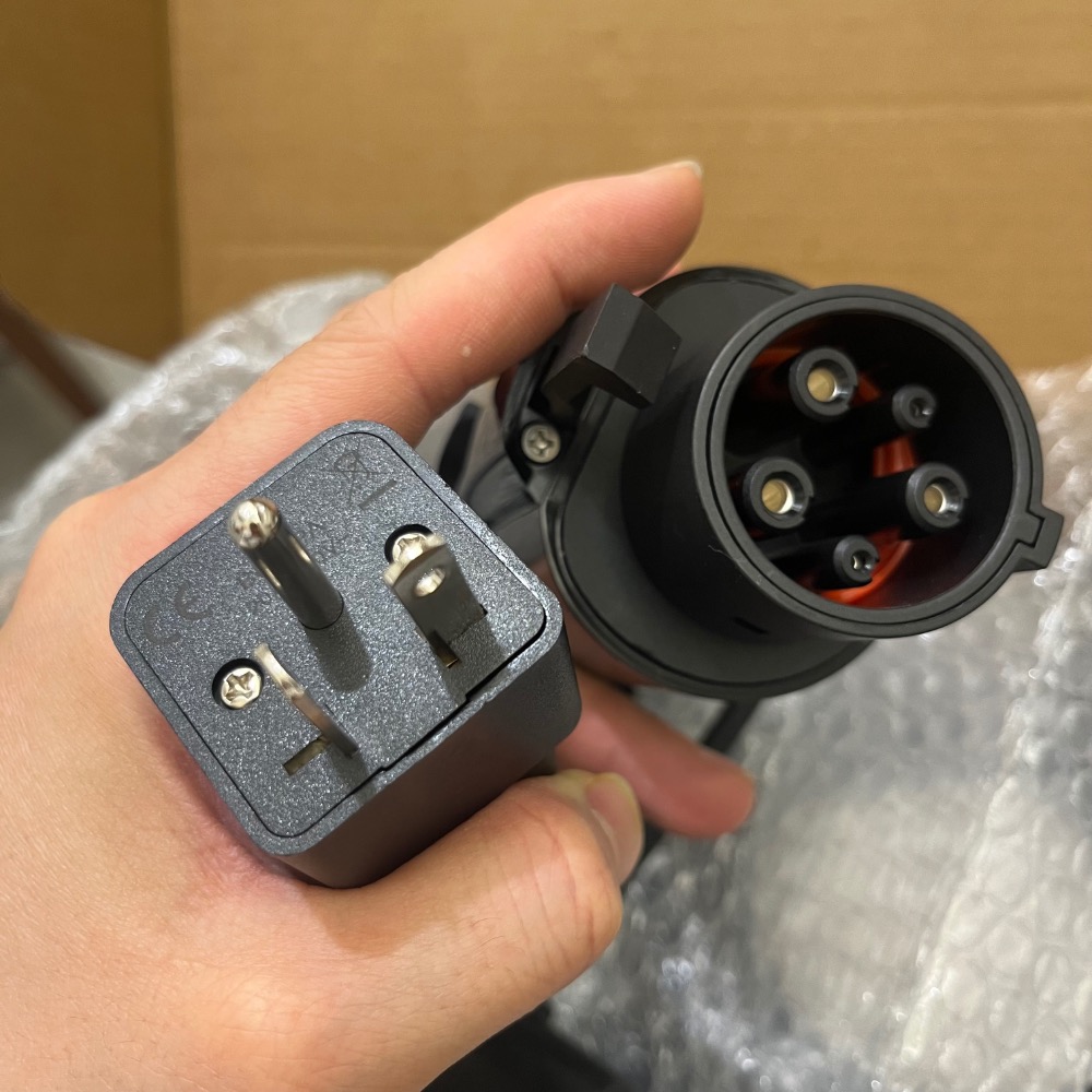 電動車 附贈 便攜 旅充 Type 1 型J1772 台灣冷氣空調 T型插頭 接地插座 220V 特斯拉 Testla