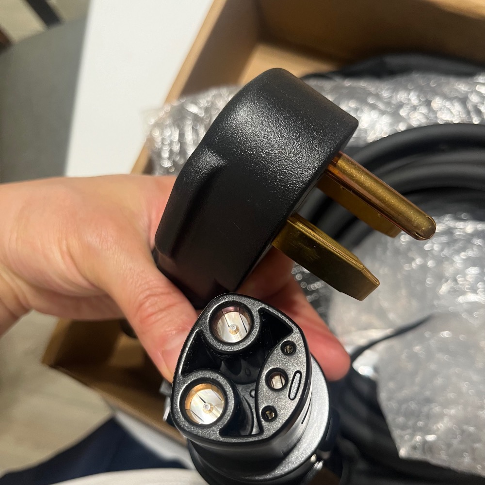 TPC 電壓220v 16A 14-50頭-3900$