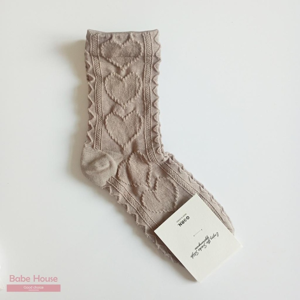 【現貨】韓國襪 愛心紋路中筒襪 小腿襪 短襪 女襪 少女襪 襪子 韓國襪子 韓國製造 長襪-細節圖3