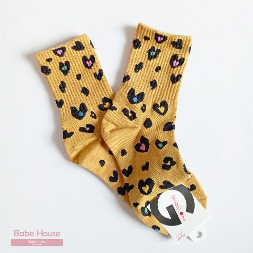 【現貨】韓國襪 韓國潮流 愛心豹紋中筒襪 女襪 小腿襪 個性百搭襪 時尚棉襪 學生襪 街頭穿搭必備 少女襪 長襪-細節圖3