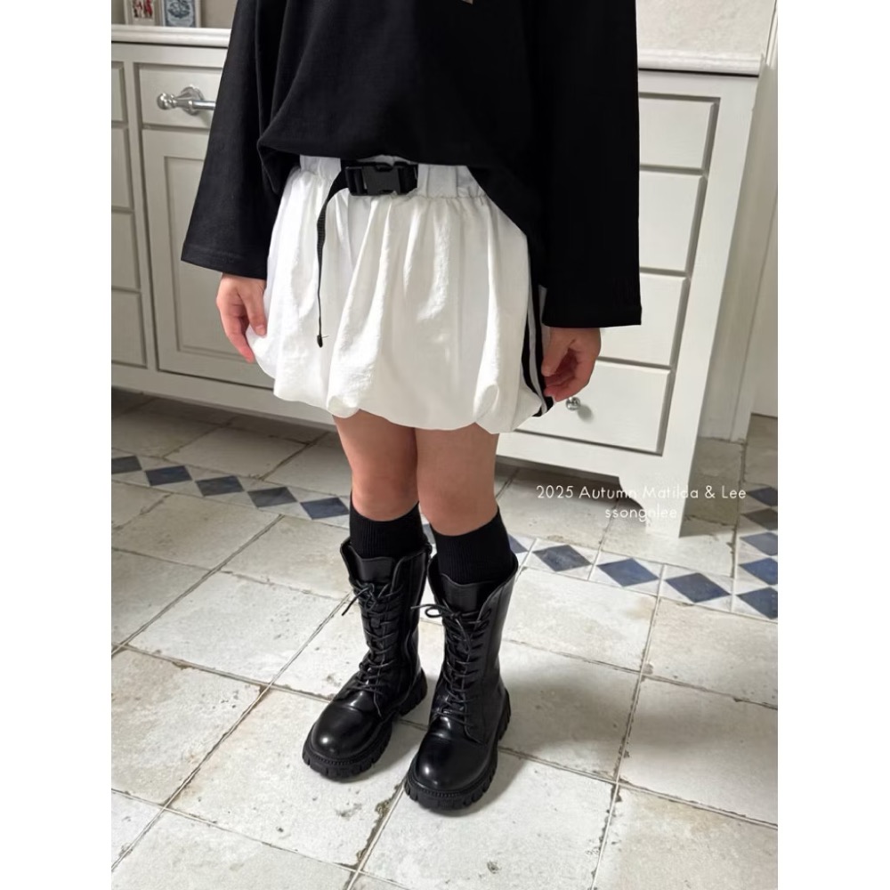 MatildLee 帥氣尼龍束腰帶短裙(含底褲)13碼-細節圖3