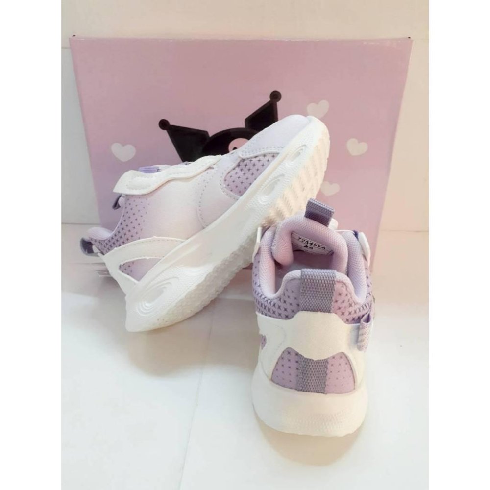 [kikishoes]三麗歐正版酷洛米兒童鞋電燈運動鞋 LED閃亮輕量減壓抗菌防臭吸震-粉紫色 旋轉式鬆緊調整腳背穿脫-細節圖3