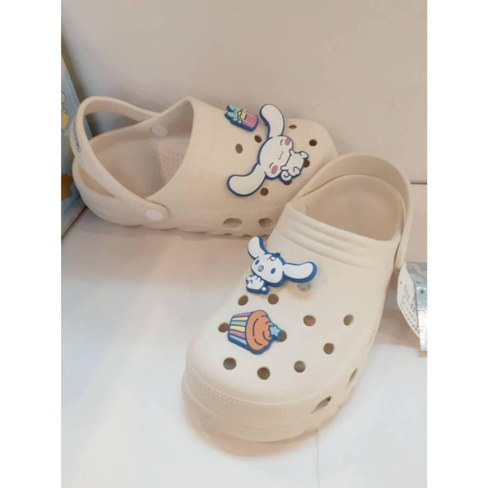 [kikishoes]三麗鷗洞洞鞋 大耳狗 可愛😍kitty👀 布希鞋 厚底踩屎感 涼拖鞋防水2穿涼拖鞋台灣出貨-細節圖3