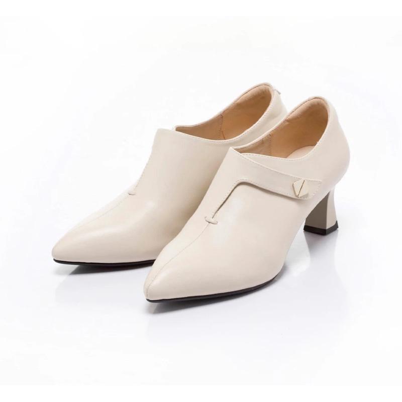 [kikishoes]  【FAIR LADY】特價優惠 優雅小姐 氣質美型羊皮高跟踝靴 奶油白 黑(8H2770)-細節圖2