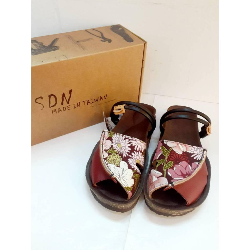 ［kikishoes] 腳丫子花朵夾腳厚底涼拖鞋 牛皮材質台灣製手工鞋-細節圖8