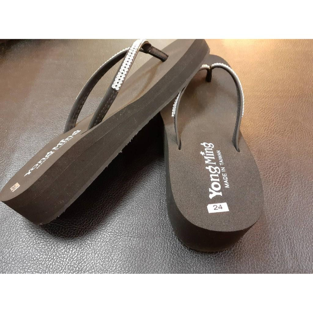 [kikishoes]哈韓版個性夾腳涼鞋拖鞋黑鑽白鑽色厚底夾腳鞋輕量夾腳鞋修飾腳背海灘鞋防水拖鞋台灣製性感夾腳鞋-細節圖7
