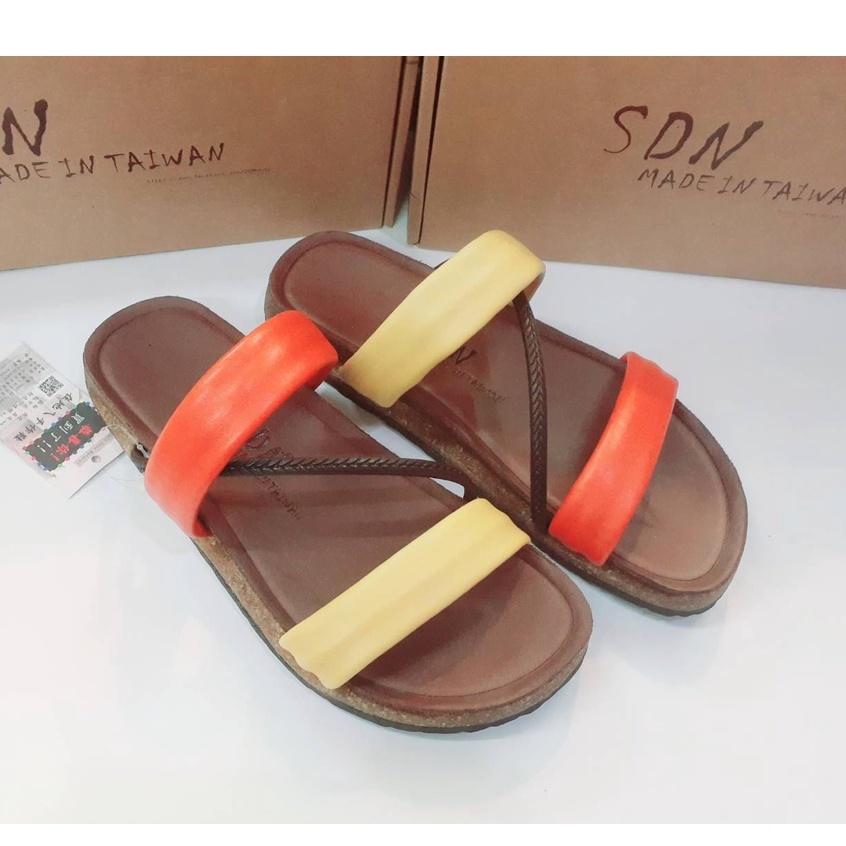 ［kikishoes]台灣自創品牌腳ㄚ子純手工強韌耐穿牛皮底牛皮面拖鞋涼鞋止滑拖鞋非對稱腳背顏色-細節圖3