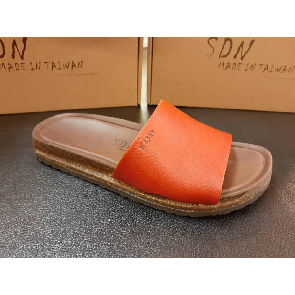 [KIKISHOES]-台灣自創品牌腳ㄚ子純手工鞋強韌耐穿牛皮一版(片)超有質感簡單大方止滑真皮拖鞋酒紅橙色綠色免運活動-細節圖3