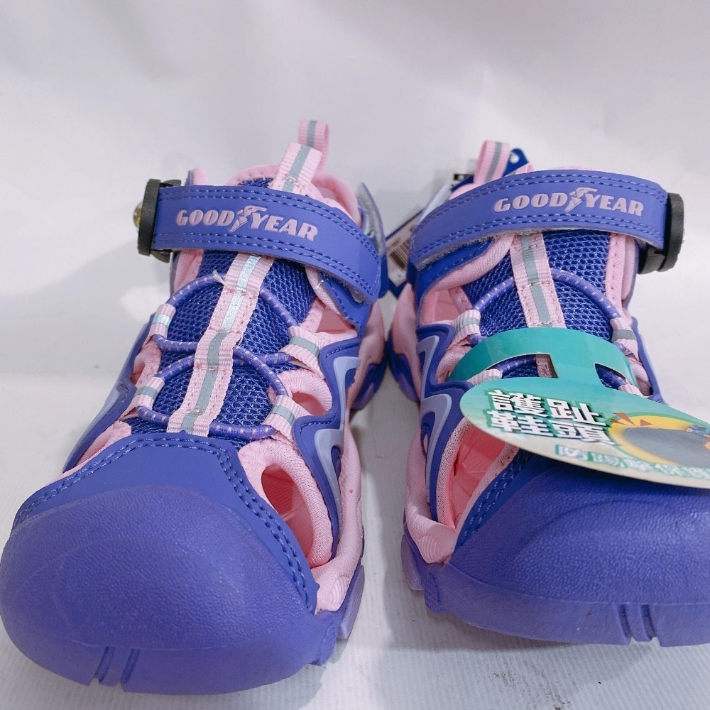 金英鞋坊~GOODYEAR固特異 童款夏日遊趣系列護趾磁扣涼拖兩用鞋 18867-紫粉 超低直購價390元-細節圖4