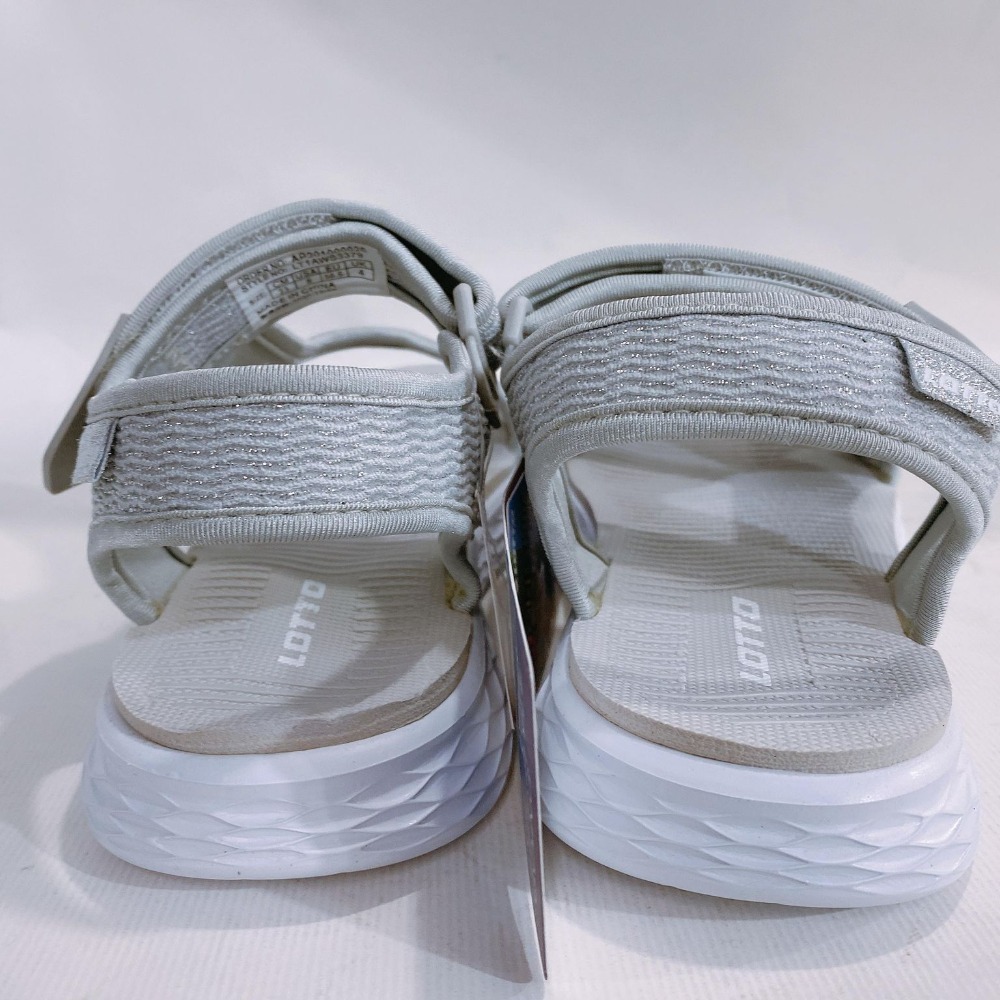 金英鞋坊 LOTTO樂得-義大利第一品牌 女款Q-LIGHT 極輕量織帶涼鞋 3379-銀 超低直購價390元-細節圖7