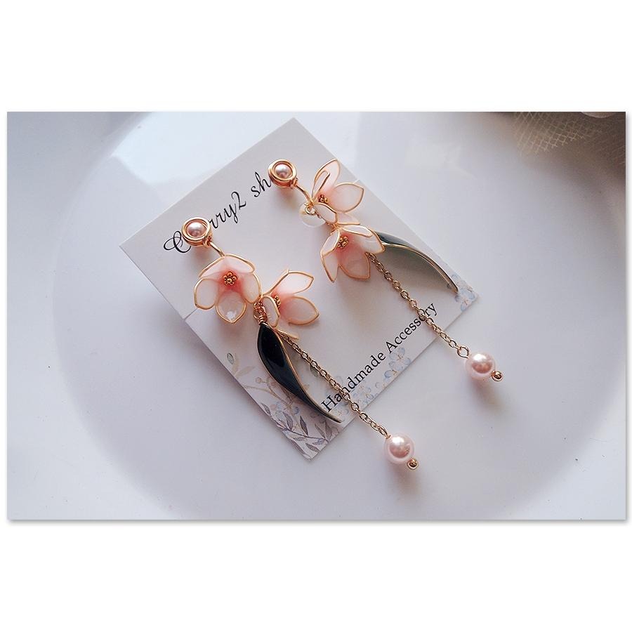 ◎Cherry2 shop◎手作。水晶花系列~氣質粉色小花+長葉珍珠夾式耳環/手工耳夾A2963☆-細節圖2