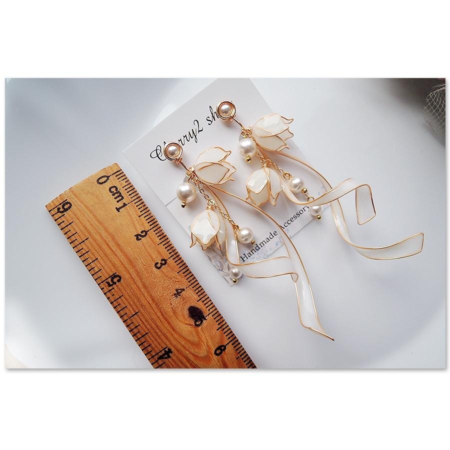 ◎Cherry2 shop◎手作。水晶花系列~白色鈴蘭花+緞帶夾式耳環/手工耳夾A2108☆-細節圖5