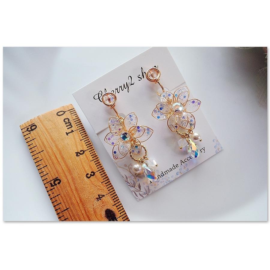◎Cherry2 shop◎手作。水晶花系列~冬雪~亮片三瓣花+水晶珠夾式耳環/手工耳夾A2170☆-細節圖4