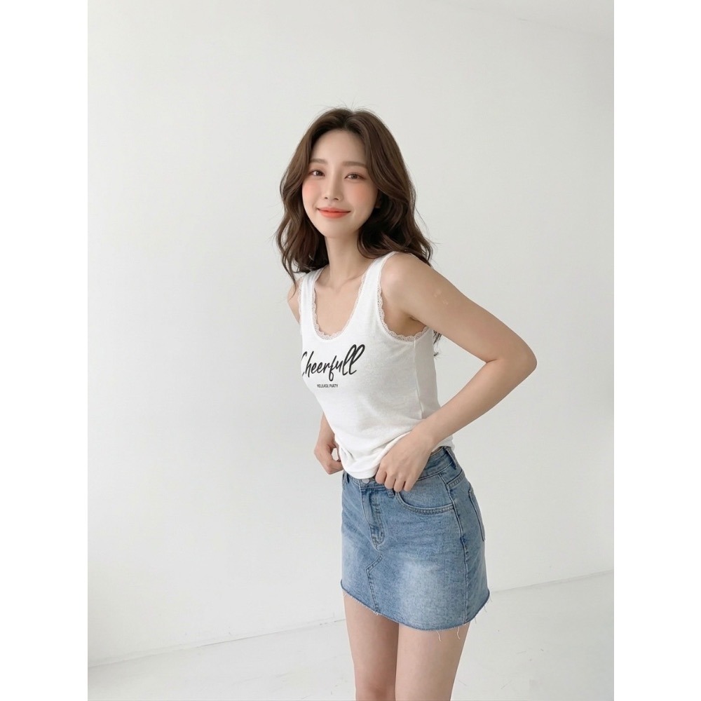 🇰🇷𝔾𝕣𝕒𝕔𝕖 𝕊𝕥𝕦𝕕𝕚𝕠♡上衣♡緹花蕾絲滾邊字母背心-細節圖3