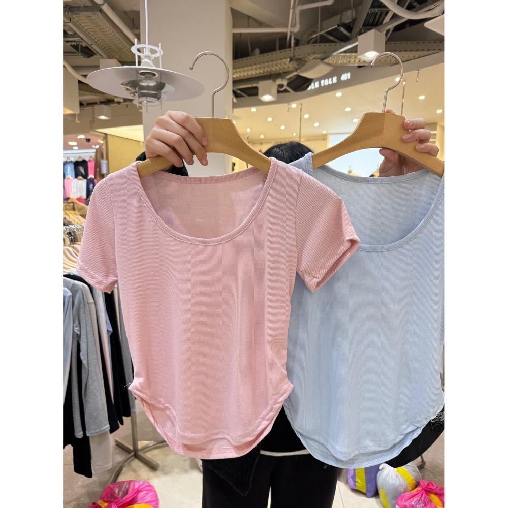 🇰🇷𝔾𝕣𝕒𝕔𝕖 𝕊𝕥𝕦𝕕𝕚𝕠♡上衣♡甜辣下圓弧坑紋上衣-細節圖9