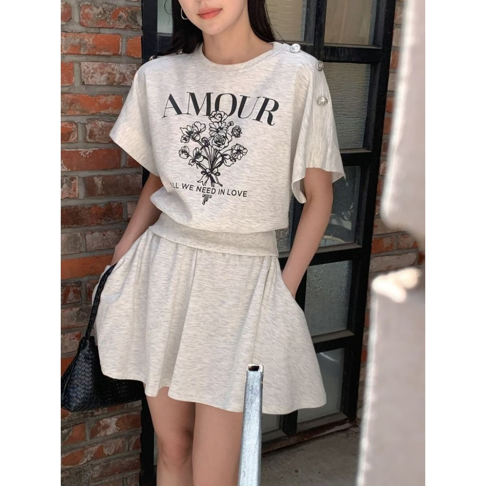 🇰🇷 𝔾𝕣𝕒𝕔𝕖 𝕊𝕥𝕦𝕕𝕚𝕠♡套裝♡ AMOUR花卉印花上衣+褲裙SET-細節圖6