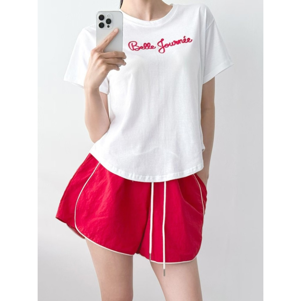 🇰🇷 𝔾𝕣𝕒𝕔𝕖 𝕊𝕥𝕦𝕕𝕚𝕠♡上衣♡立體字母休閒T恤-細節圖3