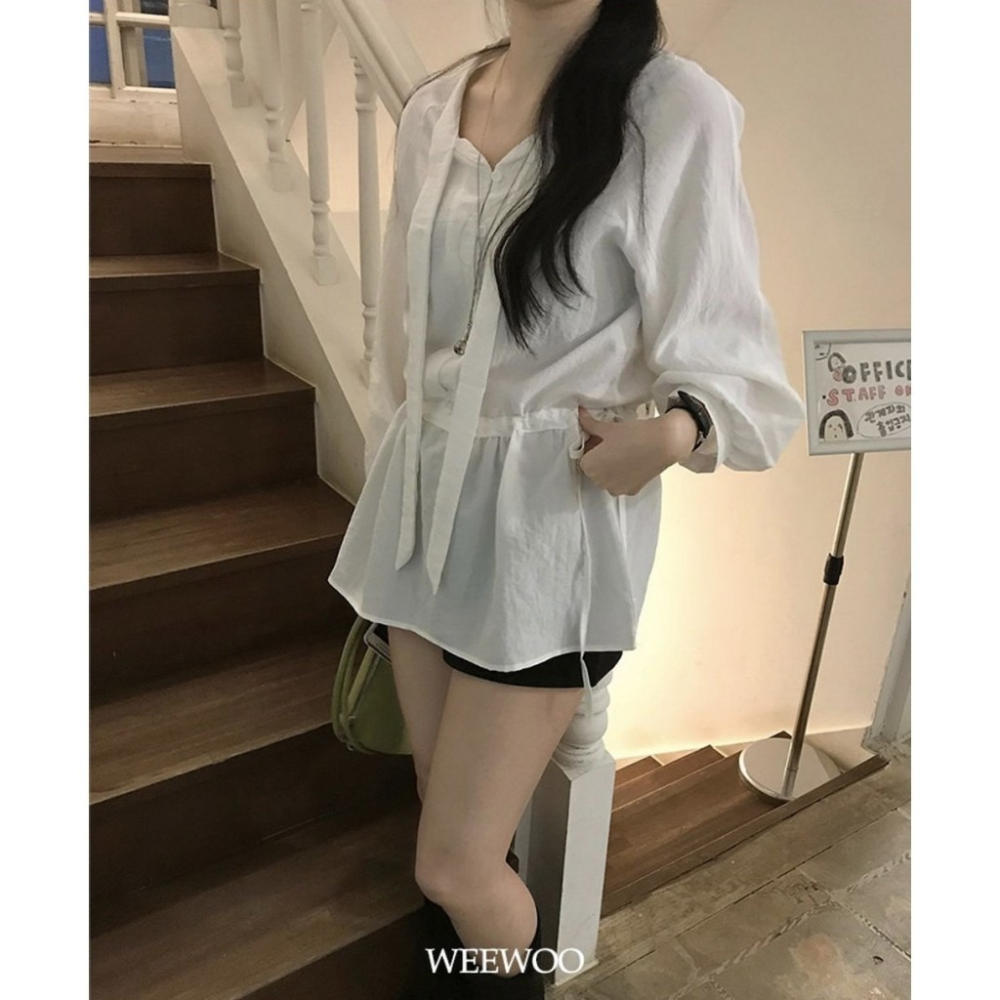 🇰🇷 𝔾𝕣𝕒𝕔𝕖 𝕊𝕥𝕦𝕕𝕚𝕠♡上衣♡排扣腰縮下傘氣質上衣-細節圖5