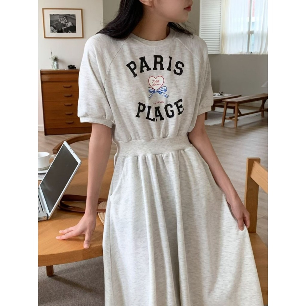 🇰🇷 𝔾𝕣𝕒𝕔𝕖 𝕊𝕥𝕦𝕕𝕚𝕠♡洋裝♡愛心英字印花口袋休閒洋裝-細節圖7