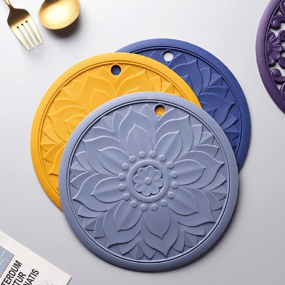 【實體店+發票】鏤空花卉造型隔熱墊  精美鏤空隔熱墊 古典花卉隔熱墊 矽膠隔熱墊 耐高溫防燙碗墊 送禮-細節圖8