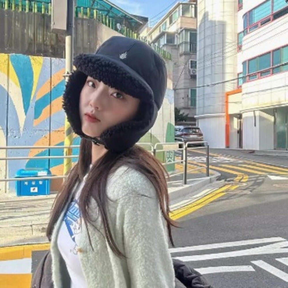 【台北士林*店面】羽絨保暖帽 休閒時尚個性 羽絨雷鋒帽 女保暖 羽絨護耳帽 可愛 騎行防寒 飛行員帽子 送禮-細節圖9